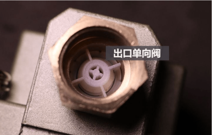 燒機(jī)油不可怕 發(fā)動(dòng)機(jī)燒機(jī)油解決方案(上)